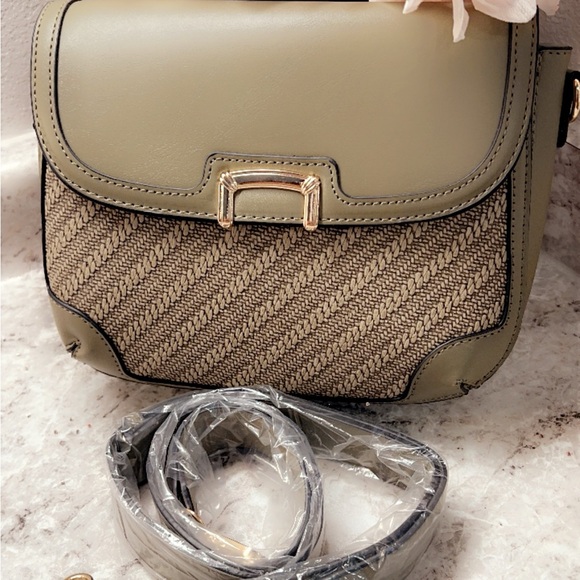 NWOT Olive Green Fashion Crossbody - Picture 5 of 12